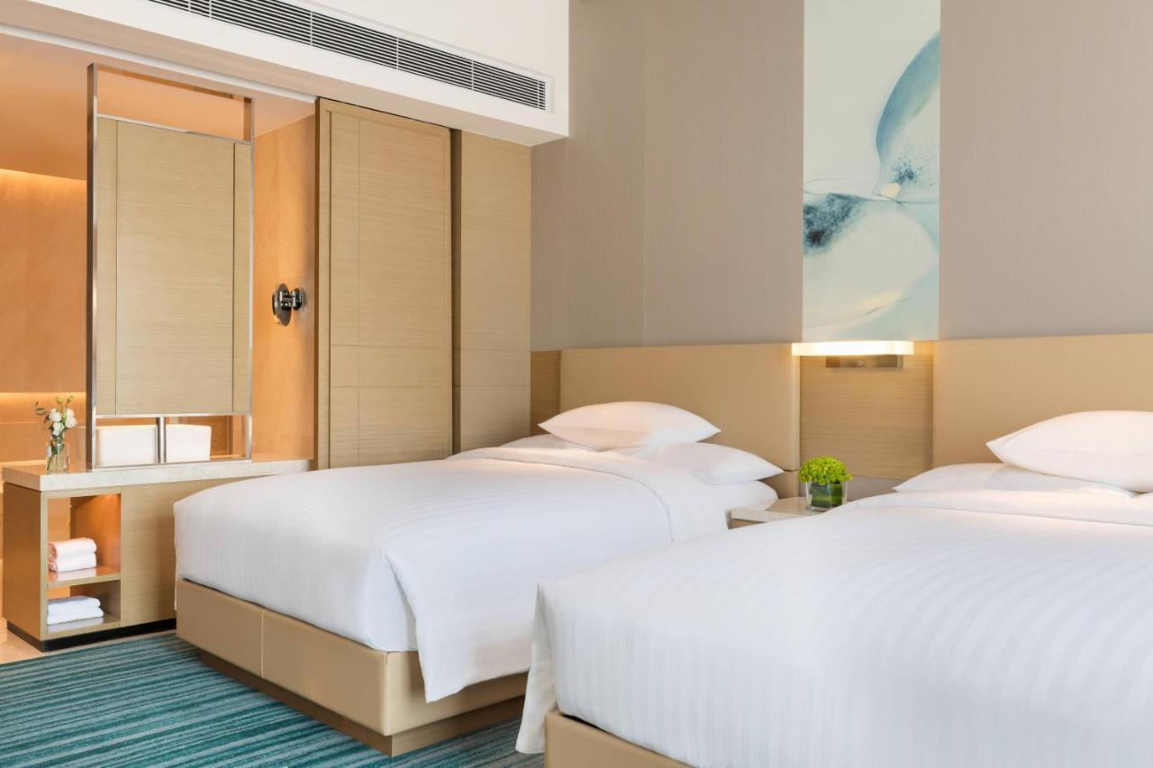 מלון Courtyard By Marriott Shunde Longjiang, Near Furniture Fair מראה חיצוני תמונה